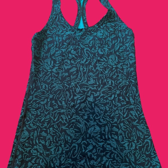 Lululemon tank - Picture 3 of 3